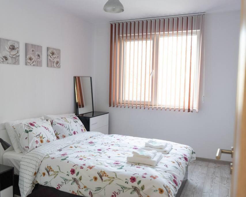 Modern & Bright 1Bd Apartment Near Main Square Plovdiv Exterior photo