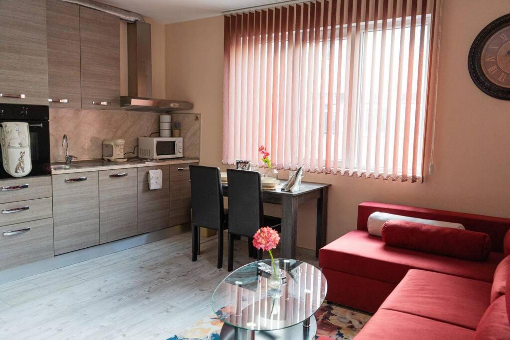 Modern & Bright 1Bd Apartment Near Main Square Plovdiv Exterior photo