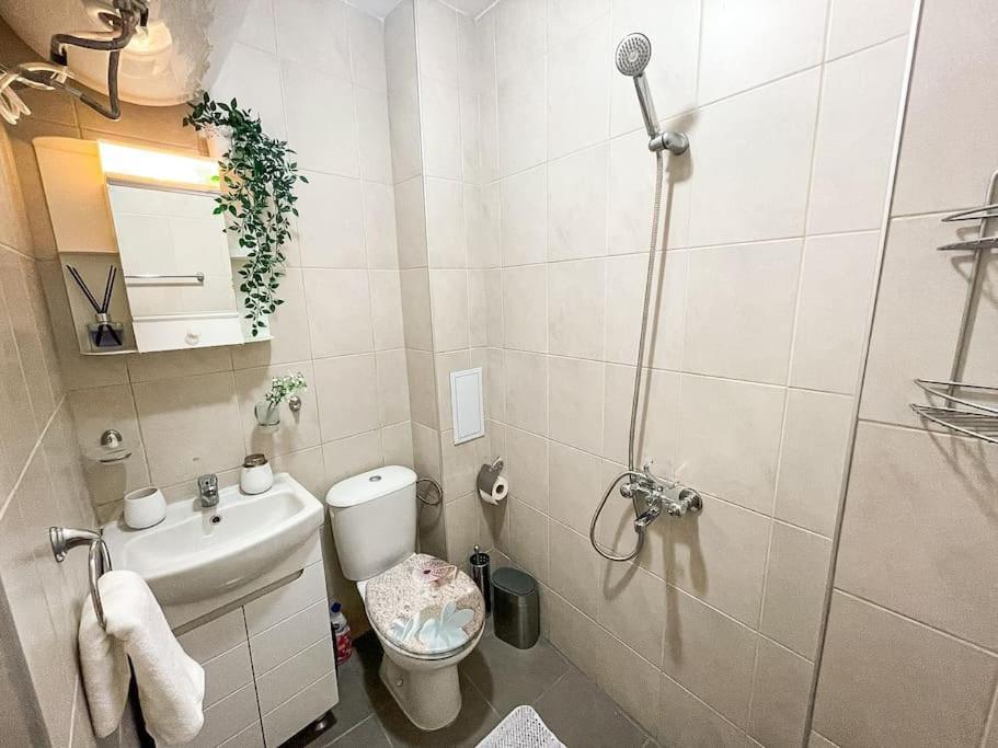 Modern & Bright 1Bd Apartment Near Main Square Plovdiv Exterior photo